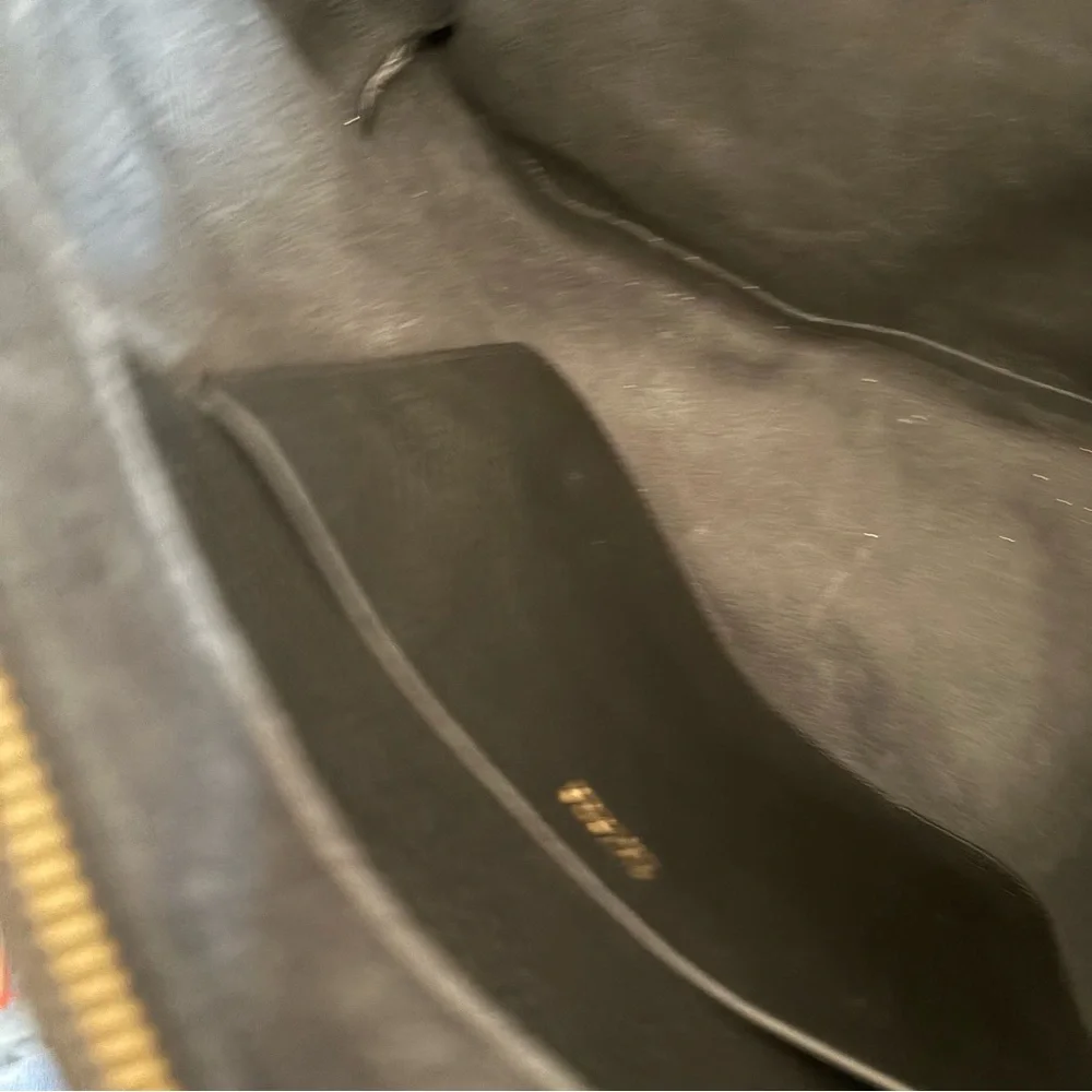 Cuyana Black Pebbled Leather Tote - Picture 9 of 10